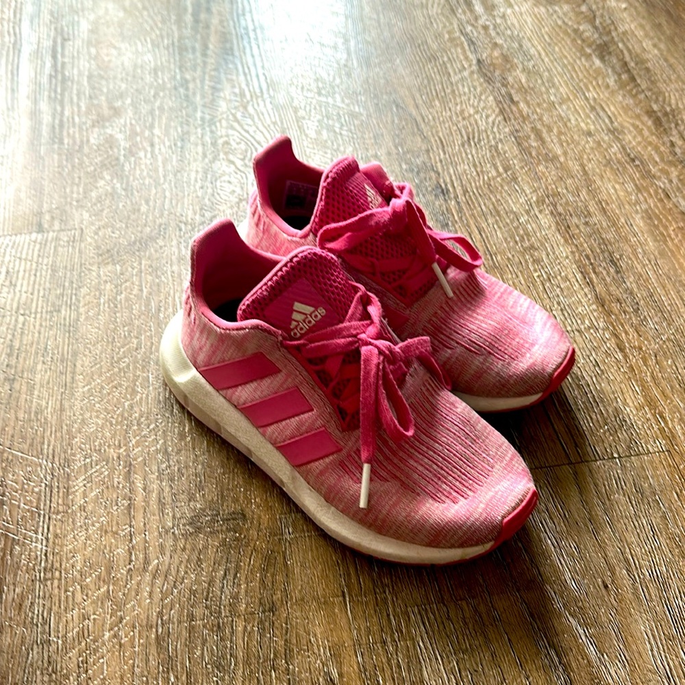 Kid adidas